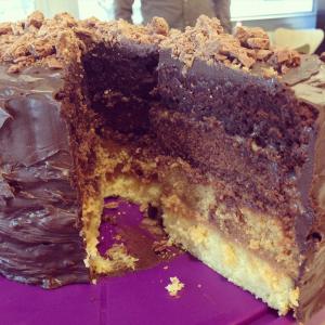 @dombelina chocolate and caramel ombre cake